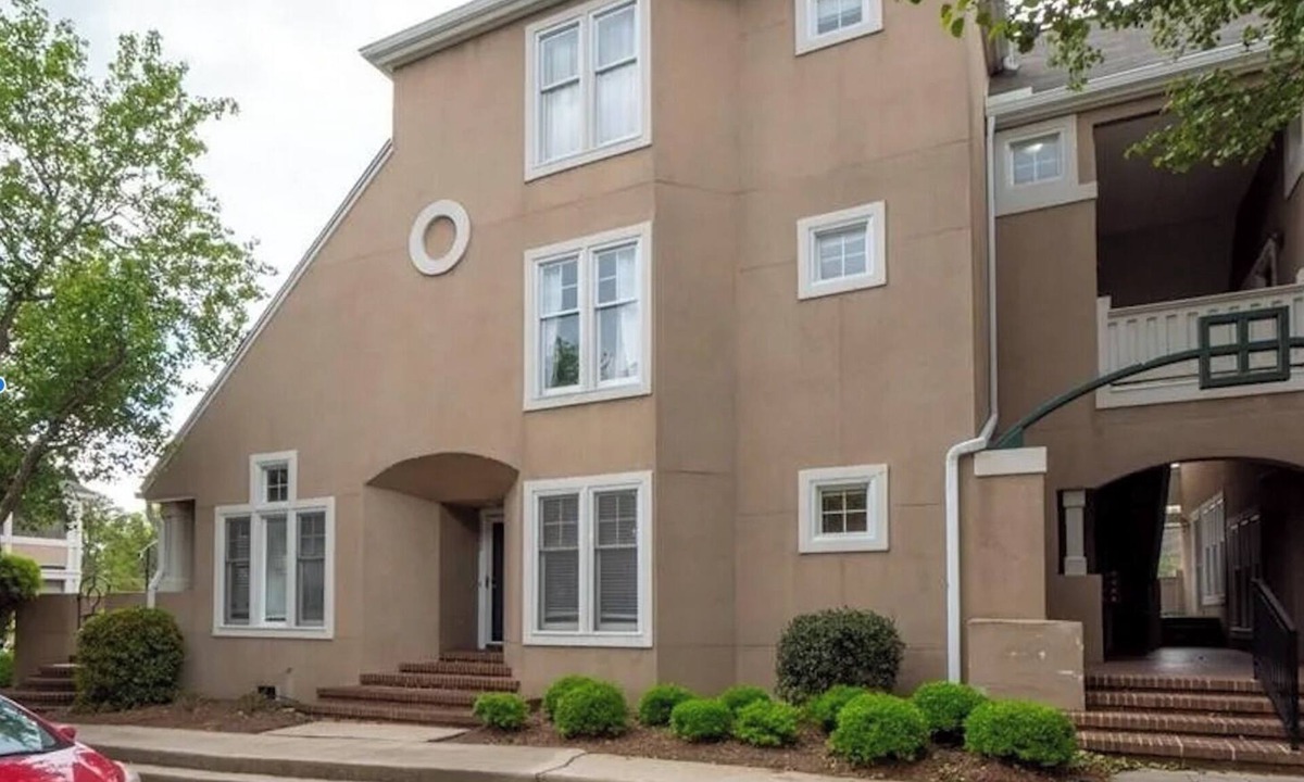 University Place Condo | Cozy 2-Bedroom condo in Charlotte University Area