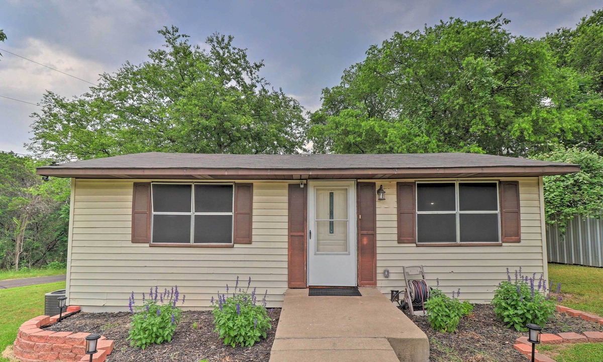 Belton Cottage | Cozy Cottage ~ 1 Mi to Stillhouse Hollow Lake