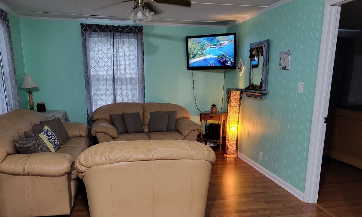 Supply Cottage | Cozy Cottage Intercoastal Waterway - 5 mins From Beach!