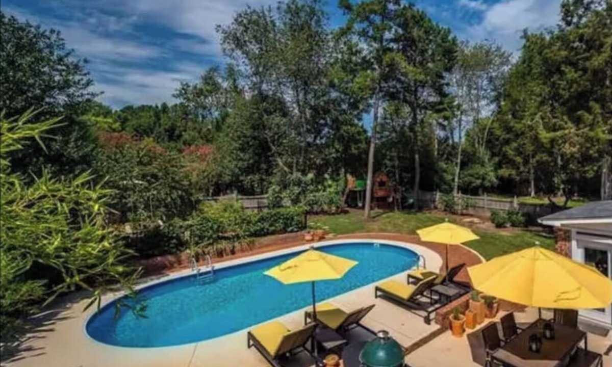 Charlotte House | Cozy Home w/POOL + CHEFS kitchen