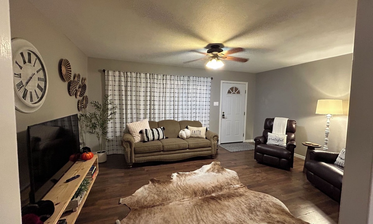Stephenville House | Cozy house close to TSU campus!