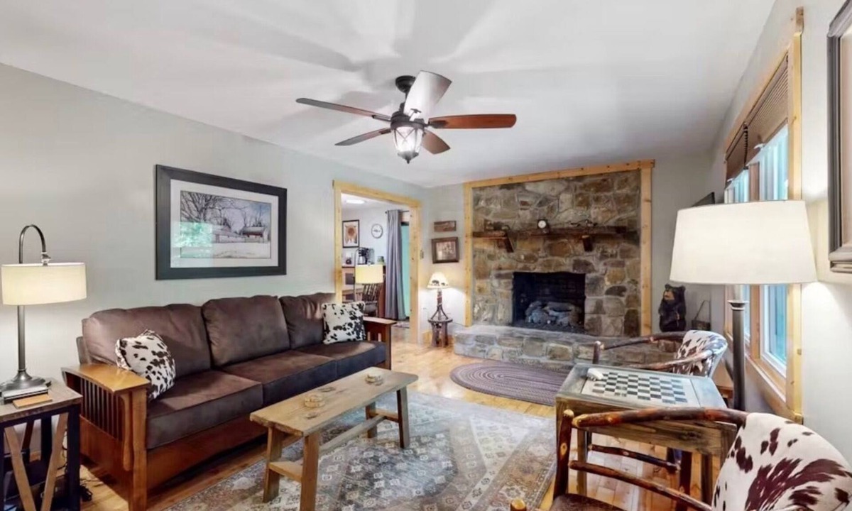 Newland House | Cozy Mountain Cabin in Linville, NC