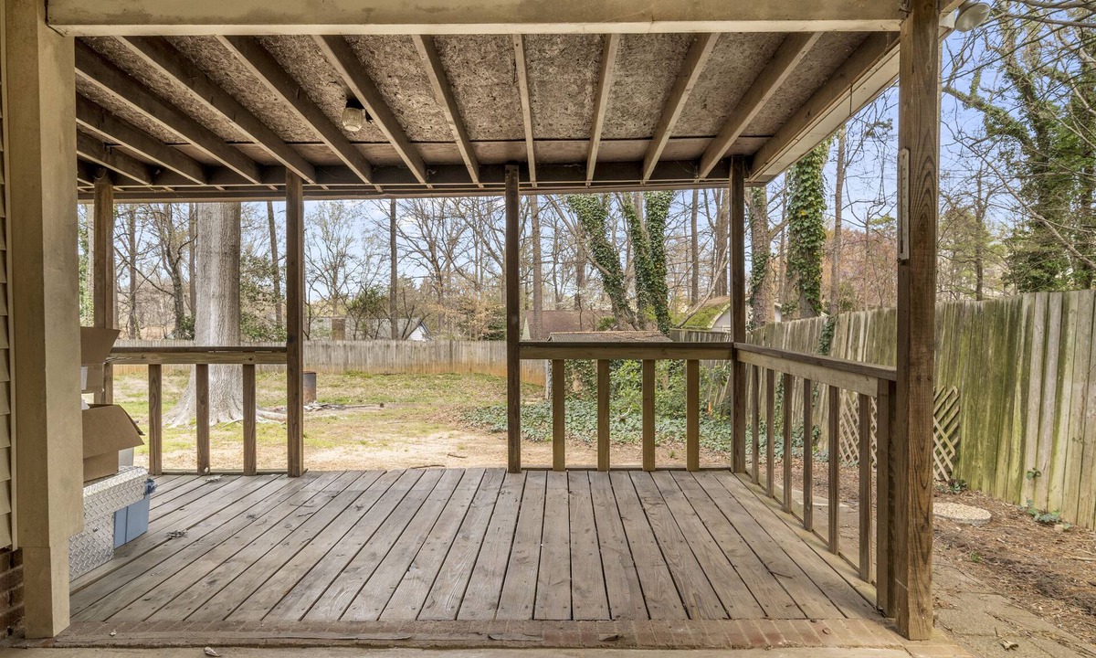 Charlotte House | Cozy ranch in great area close to everything