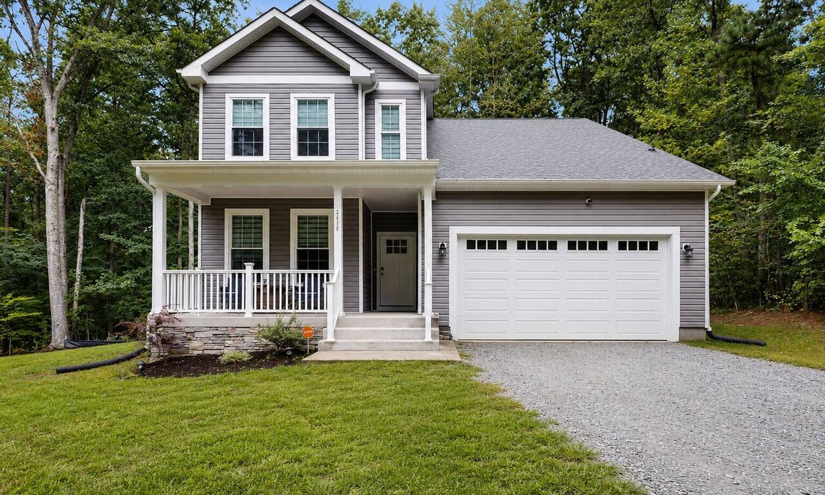 Lakeside Woods House | Cozy retreat with forest views, peaceful vibes & modern comfort