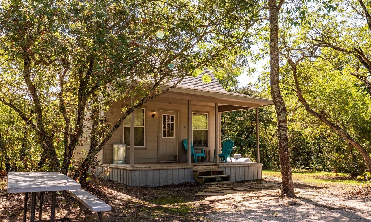 Westminster Cabin | Cozy Rustic Cabins for Self or Family Retreat