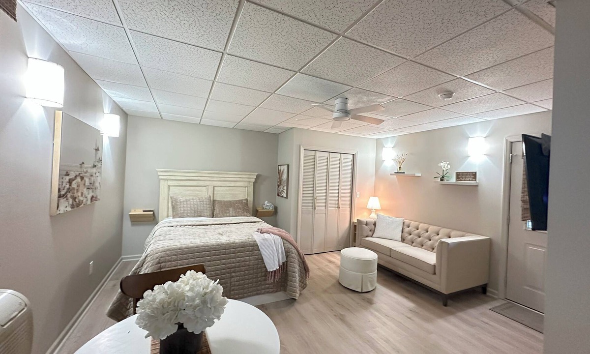 Gastonia Apartment | Cozy Studio Retreat W/Pool Near Charlotte Airport
