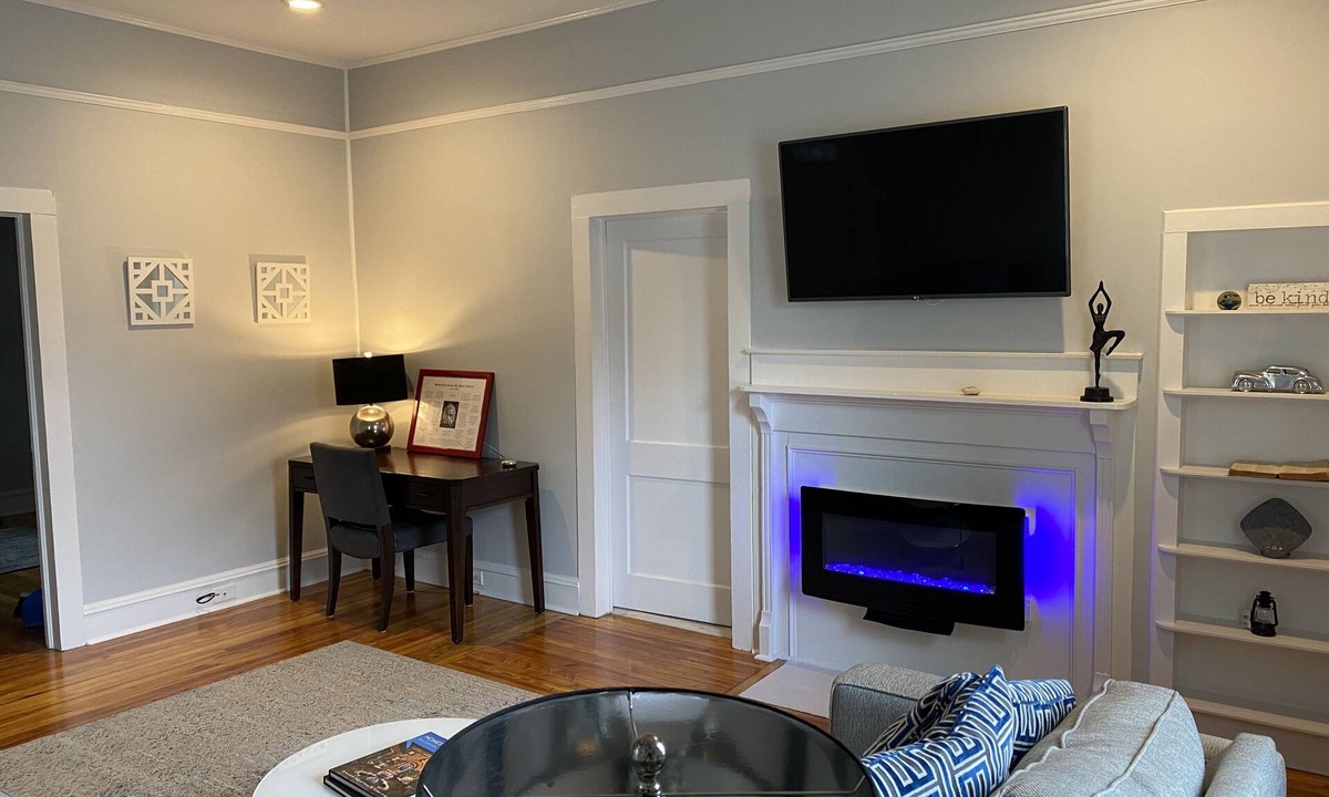Kannapolis House | Cozy Two Bedroom Bungalow- In walking distance to a great time