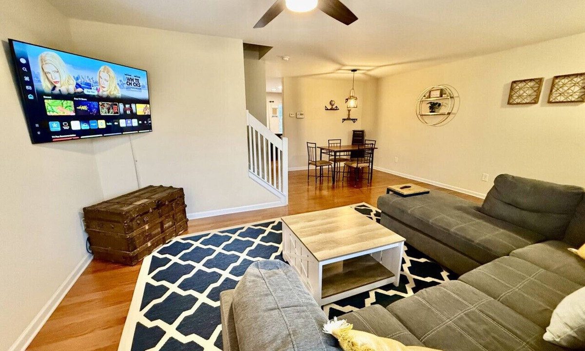 Greensboro Villa | Cute 3 Bedroom Home centrally located in the Triad.