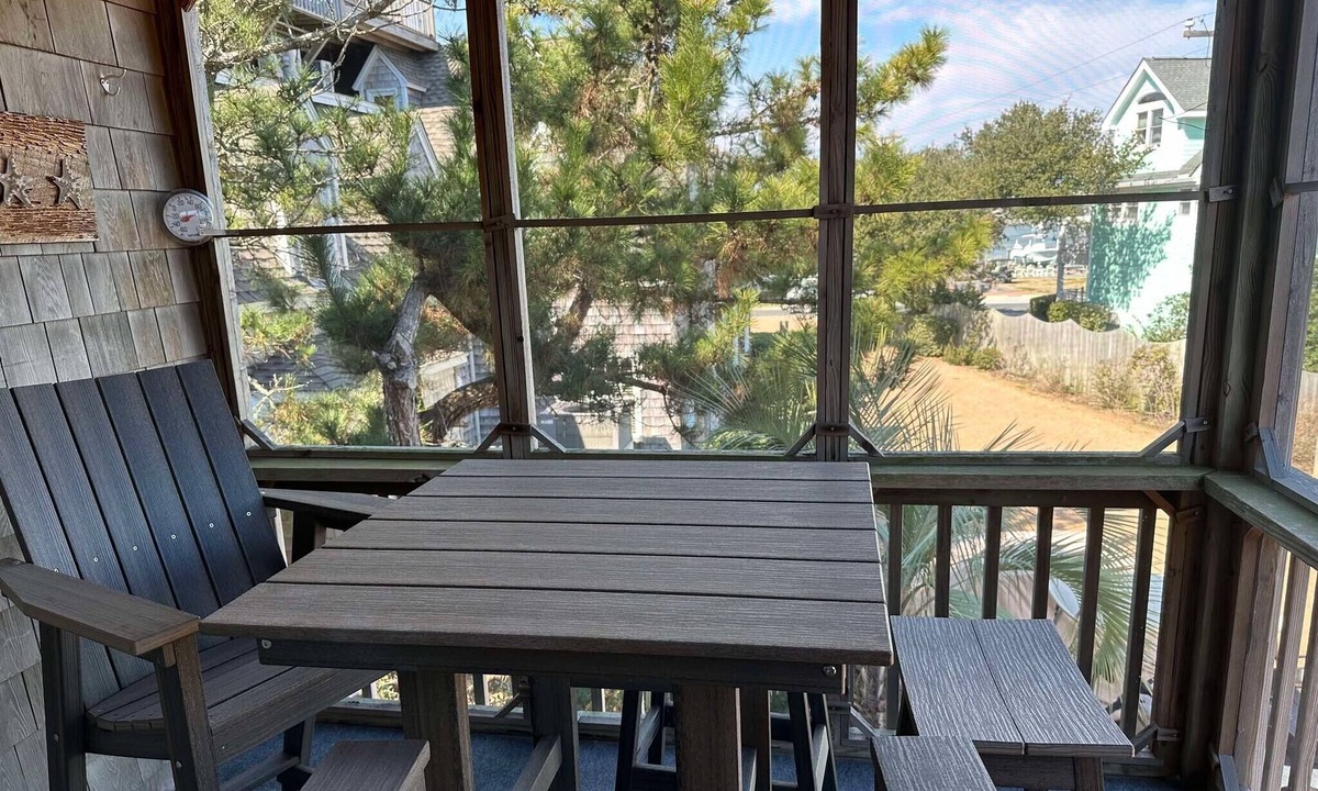 Ocracoke Villa | CV7A: North Point A -2nd floor 1BR villa with screened porch!