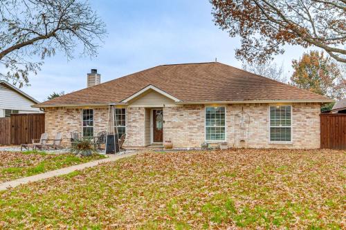 Duncanville House | Dallas Area Home w/Hot Tub, Families Welcome!