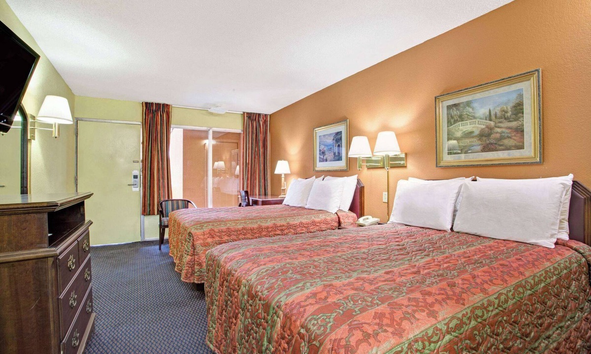 Benson Hotel | Days Inn by Wyndham Benson