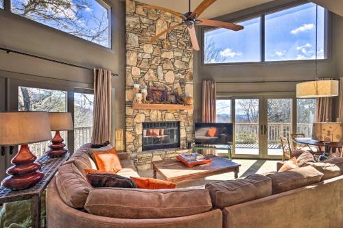 Lake Lure House | Deck & Mtn Views: Resort Home in Rumbling Bald!