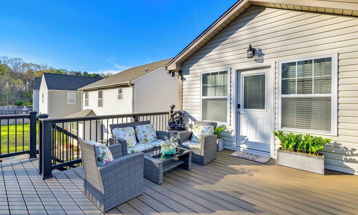 Concord Apartment | Deck, Patio! Charming Concord Studio Near Speedway