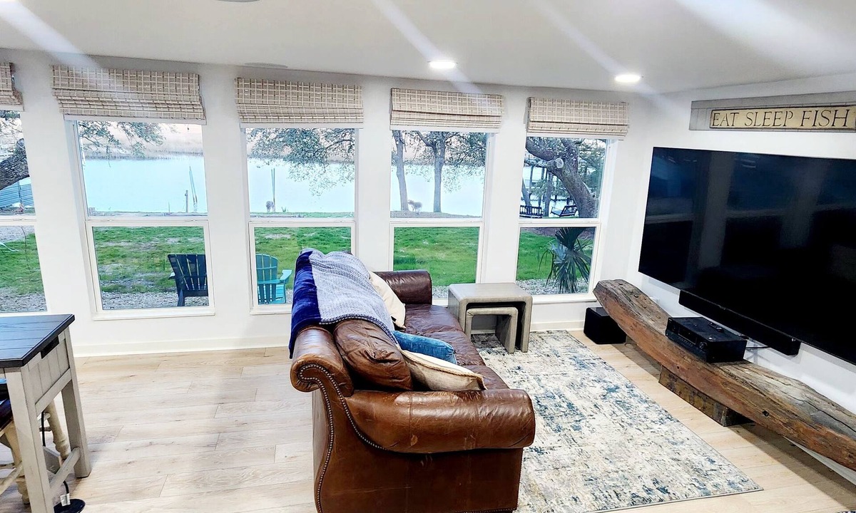 Carrabelle House | Deepwater Lighted Dock Sunrise Views Boat and Trailer Parking Sleeps 6