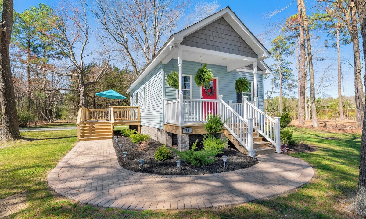 Deltaville House | Deltaville 2BR Retreat, Walk to Museum, Boat Parking