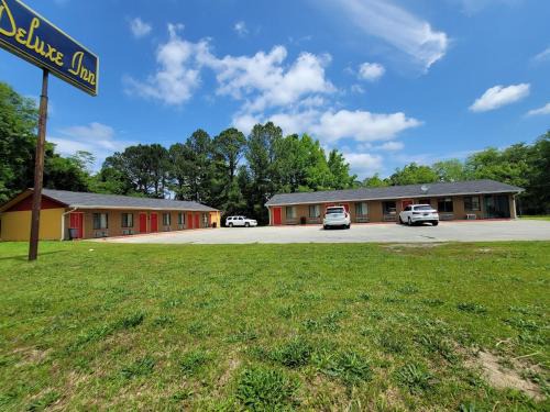 Wrightsville Hotel | Deluxe Inn wrightsville