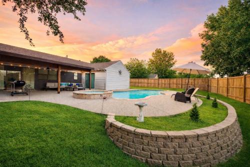 Flower Mound House | DFW Retreat - Pool, Spa & Minutes to Dallas & Fort Worth