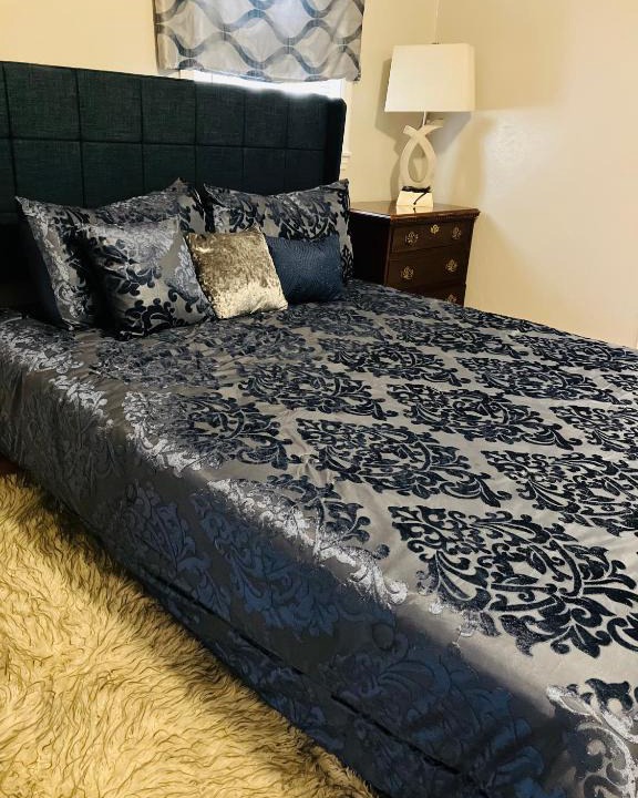 Columbia Apartment | Dime Divas LLC