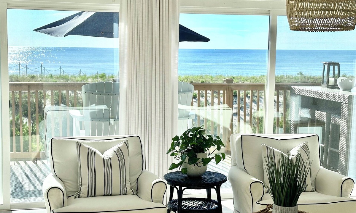 South Bethany House | DIRECT OCEANFRONT House, interior renovation 2022; VERY RARELY RENTED/occupied