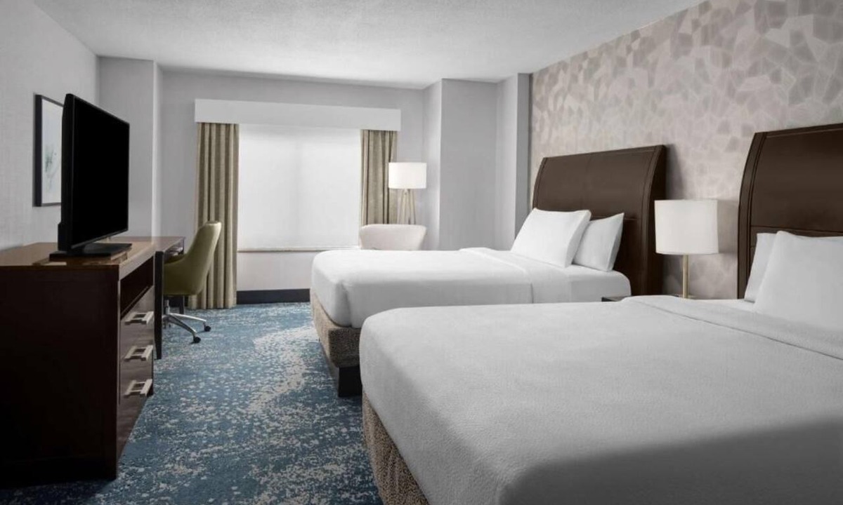 Bethesda Hotel | Distinct Pet Friendly Bethesda Room Near Metro NIH DC Sights