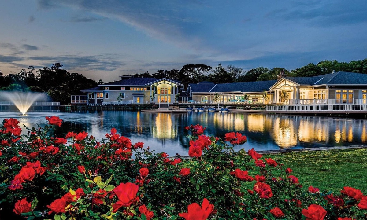 Sea Scape Resort | Dlx Suite w/ Indoor Resort Waterpark & Largest Outdoor Pool in the Outer Banks