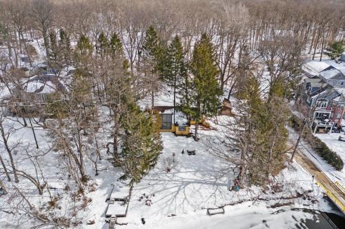 Hamburg Township House | Dockside Daydream, 25 mins to Michigan Wolverines
