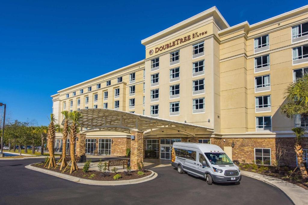 North Charleston Hotel | DoubleTree by Hilton North Charleston - Convention Center