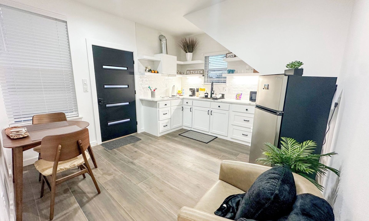 Denton Apartment | Downtown Denton Delight Loft