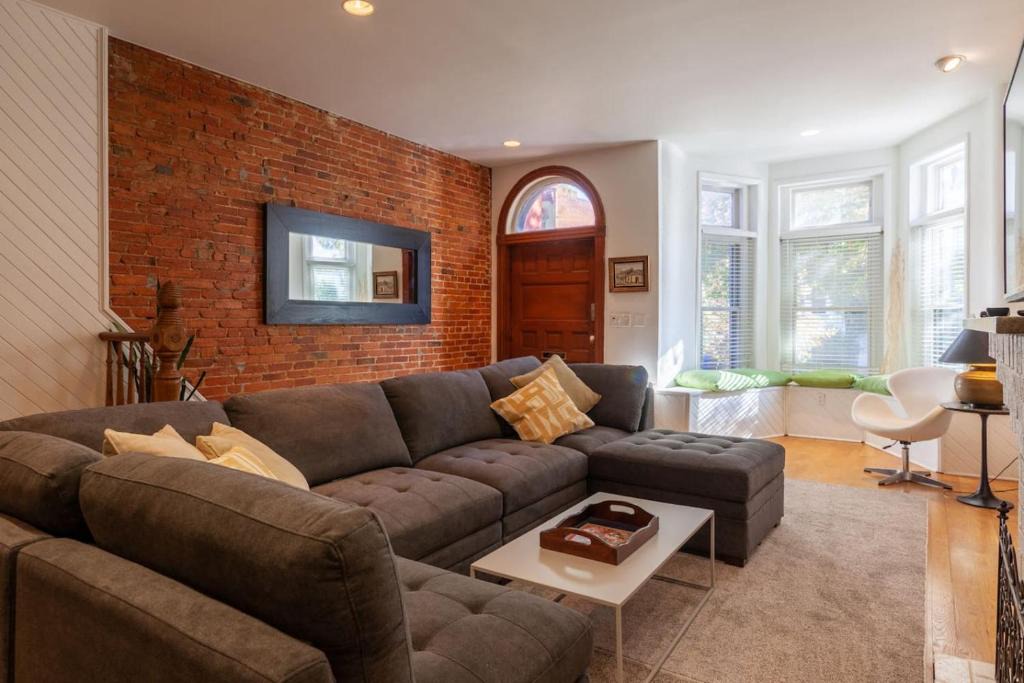 Mount Vernon Square House | Downtown Victorian home wStunning Roof & Parking