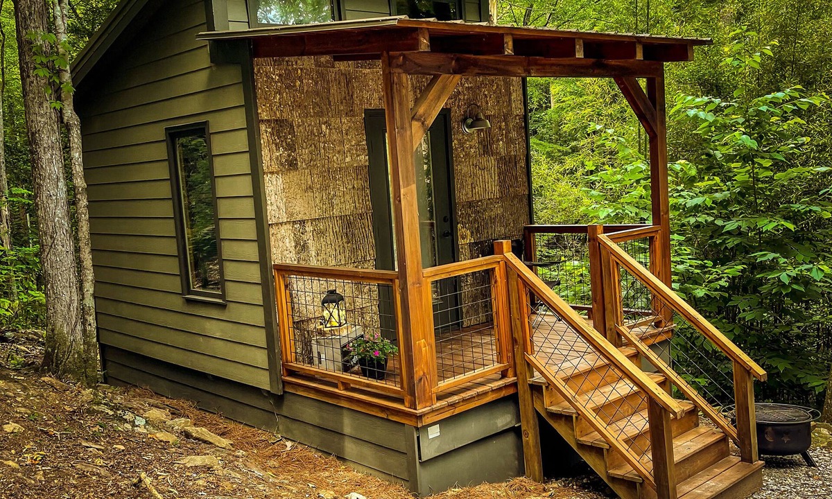 Old Fort Cabin | Dream Weaver Tiny Cabin 4 | Indigo Nature Retreat