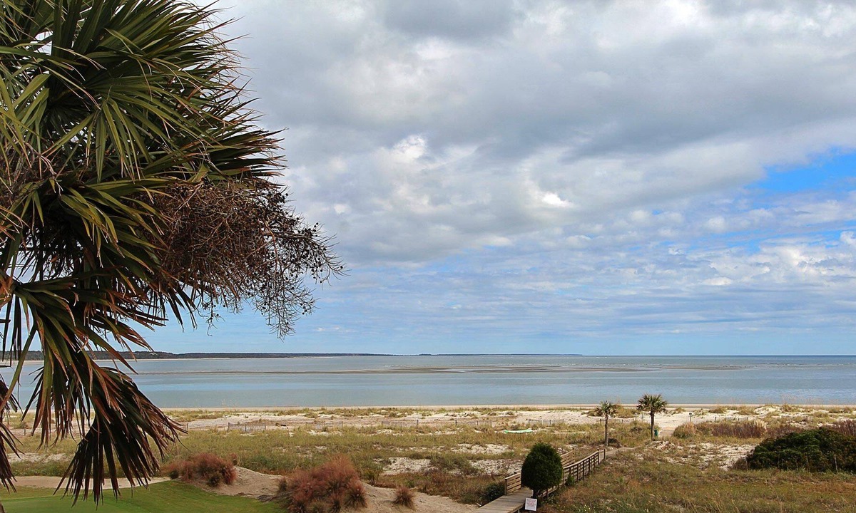Ocean Point House | Dreamy, updated home in Wild Dunes with great ocean views and beach access