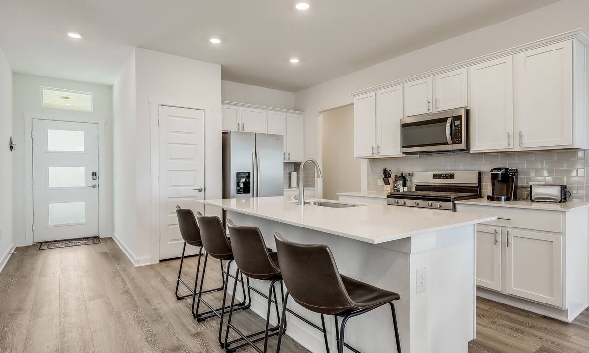 Austin House | East Austin 3BR | Skyline Views | Drop-In + Garage