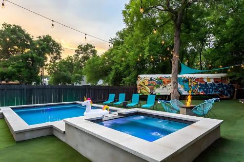 Govalle House | East Austin Pool and Hot Tub Retreat Near Rainey