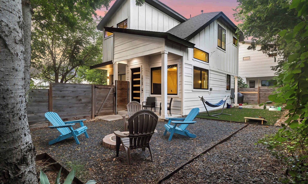 Blackshear-Prospect Hill House | East Side Haven - Blocks from Local Food Legends