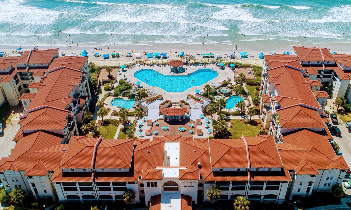 North Topsail Beach Condo | Elegant Beach Escape, Warm, Comfy Cozy, Family fun, Massage Chair, Retro Games