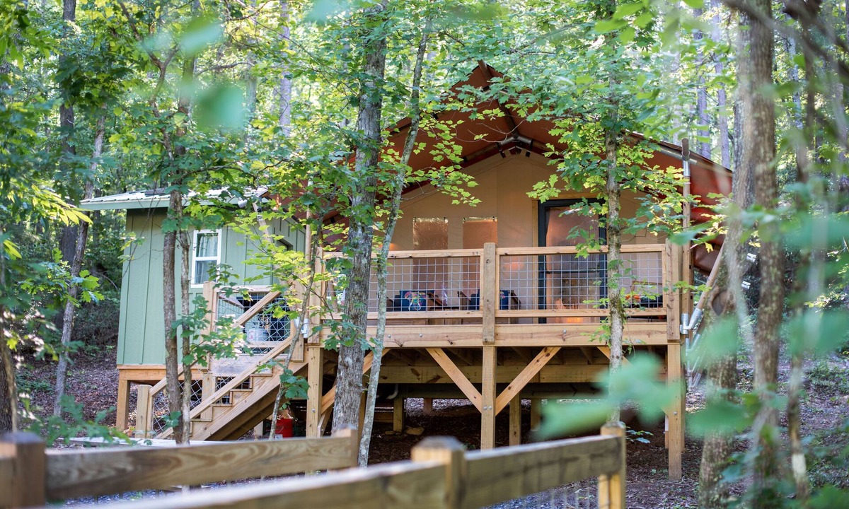 Mill Spring Resort | Emberglow Outdoor Resort