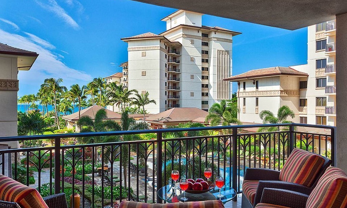 Kapolei Villa | End Summer in style. Discounted FALL RATES!OT306- 3 BR- 3rd floor Poolside Villa