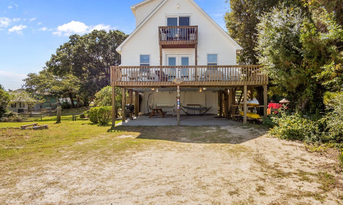 Salter Path House | Endless Summer | Sound Views & Walk to Beach
