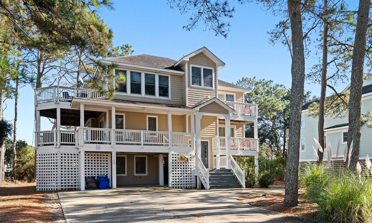 Corolla Light House | Endless Sunsets in Corolla Light: Pool, Spa, Club Amenities & Golf Discounts!
