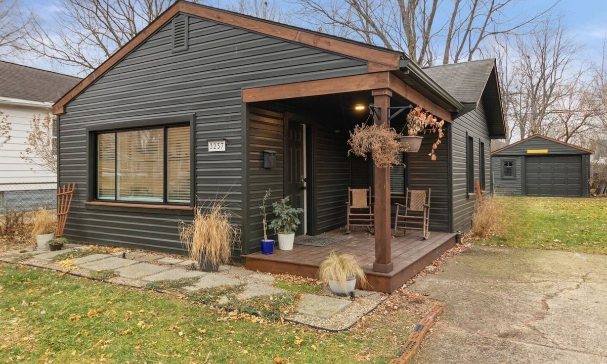 Ferndale House | Enjoy a comfortable stay in our newly renovated home