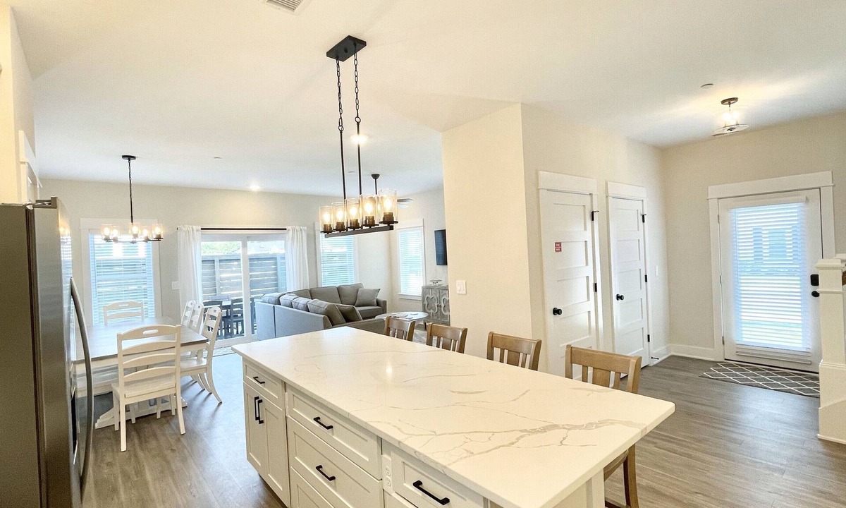 Corolla Light Condo | Enjoy The Ocean Breeze just Steps from the Beach!