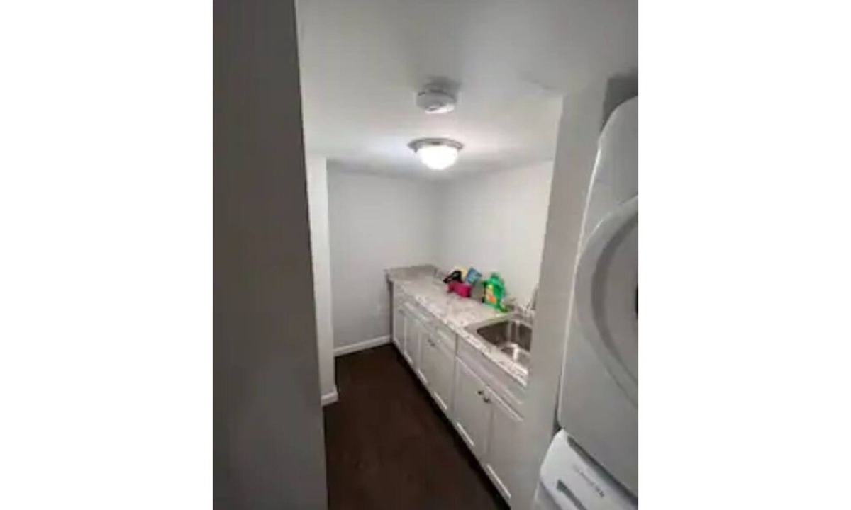 Washington House | Entire 3-Bedroom Retreat Free Parking & Amenities