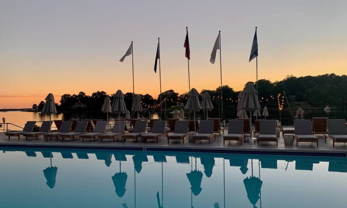 Irvington Hotel | Escape to a Suite w/Calming Views– Perfect for Quiet Mornings & Relaxing Stays
