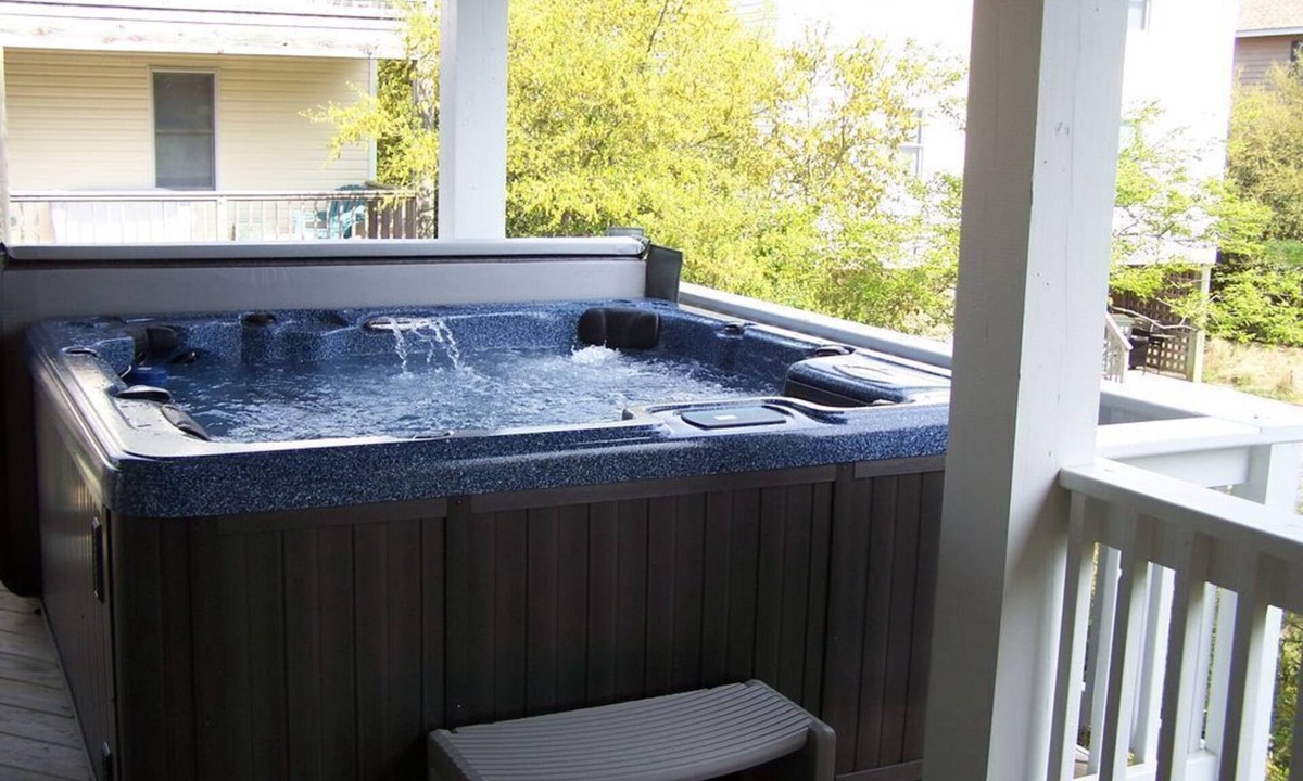 Ocean Sands House | Escape to beautiful Brightside OBX 4 BR home—Your Corolla Beach Retreat Awaits!
