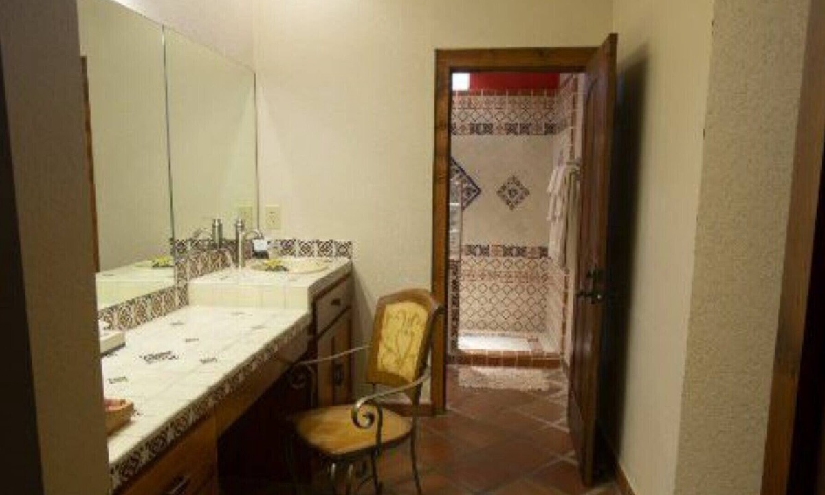 Kerrville Apartment | ESCONDIDA SUITE #3 KING