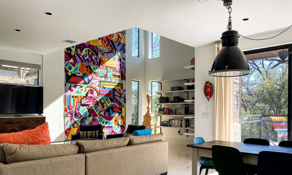 Clarksville House | European Flair + Private Pool - Fancy Fierce Mullet!