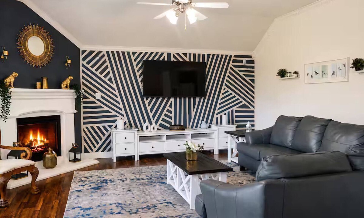 Southwest Arlington House | Executive 4BR Retreat Mins to AT&T Stadium