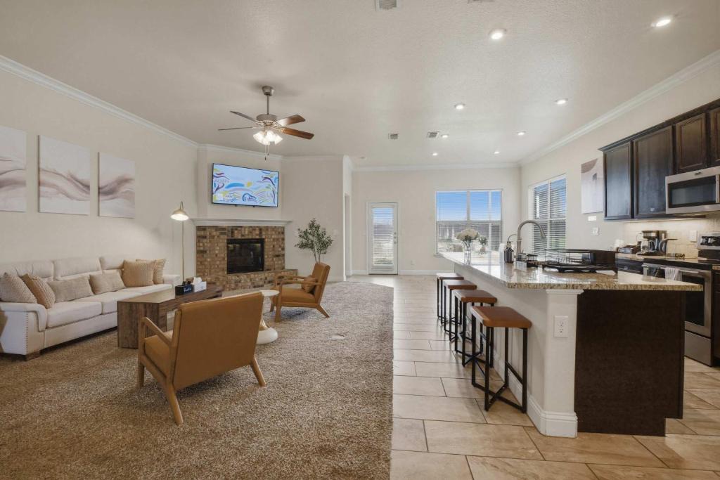 Midland House | Executive Corporate Retreat RL Work-Friendly