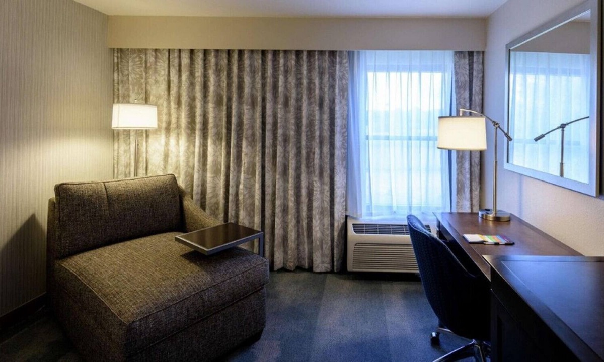 Jackson House | Experience Seamless & Comfort! With Gym, Pool