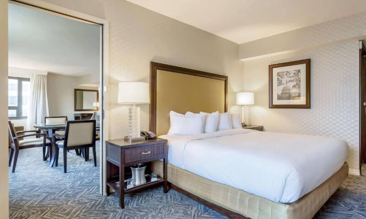 Dupont Circle Hotel | Explore D.C's Treasures! Seasonal Outdoor Pool, Pets Allowed!